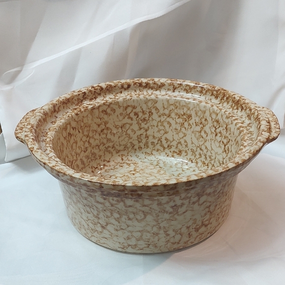 friendship pottery Other - Speckled Ceramic Baking Dish Friendship Pottery 2 Qt Casserole Dish